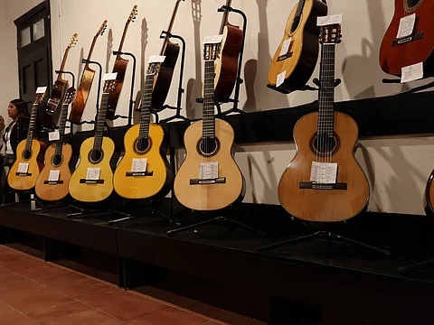 Casart respalda a productores de guitarra de Paracho con trabajo institucional