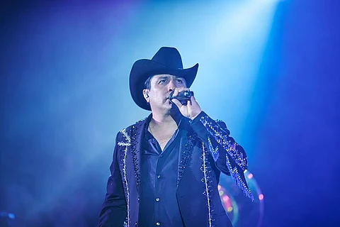 Julión Álvarez confirma concierto en Morelia como parte de su Gira 42-18