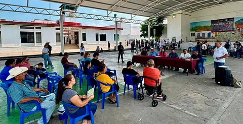 Sader refuerza salud animal con 16 mil vacunas y pomadas en 8 municipios