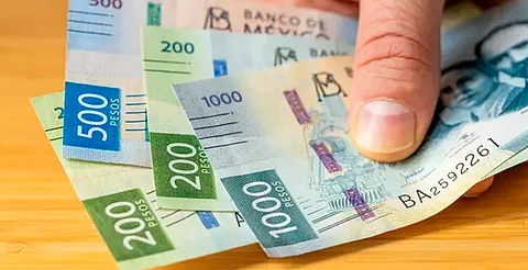 Inegi revela en qué gastan más los mexicanos; tabaco, entre lo principal