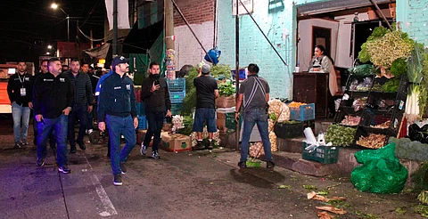 Encabeza Yankel Benítez operativo de ordenamiento en Mercado de Abastos