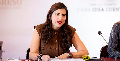 Roban camioneta a Giulianna Bugarini en Camelinas; hubo disparos