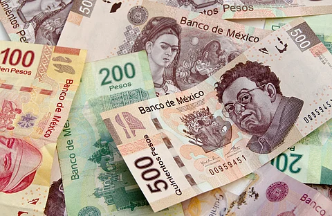Remesas disminuyen 5.59% en México durante primer semestre de 2025