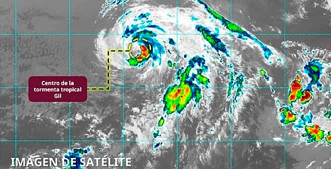 SMN descarta riesgo por tormenta Gil, pero vigila baja presión frente a Lázaro Cárdenas