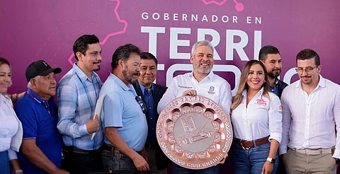 Con audiencia pública Bedolla tiende puente con población de Salvador Escalante
