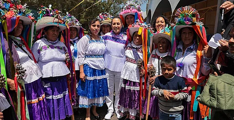 Presidenta Sheinbaum entrega 139.9 mdp del FAISPIAM a pueblos originarios de Querétaro