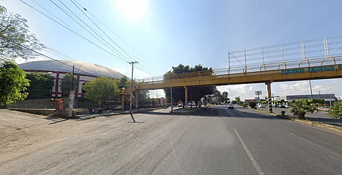 “Me quisieron quitar el carro”: logra escapar de presunto robo en salida de Morelia
