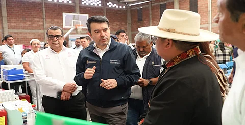 Servicios de salud gratuitos llegan a Santa Fe de la Laguna