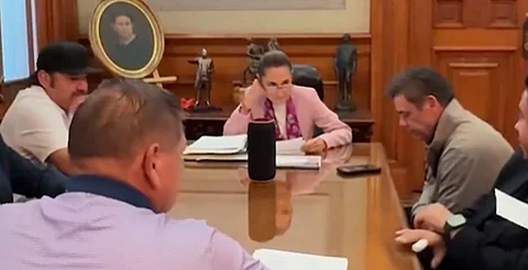 ¿Una canción? Sheinbaum anuncia sorpresa con Intocable en mañanera del viernes
