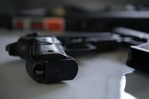 Julio cierra con decomiso de 60 armas de fuego y 11 explosivos en operativos en Michoacán