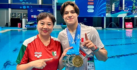 Osmar Olvera asegura permanencia de Ma Jin como entrenadora en México