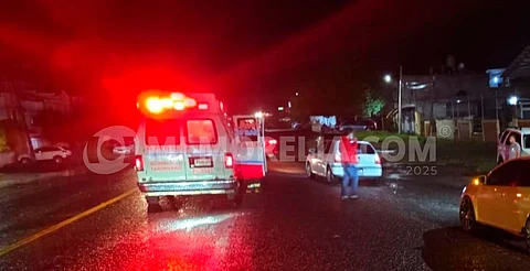 Motociclista derrapa en carretera Tarímbaro-Álvaro Obregón y resulta herido