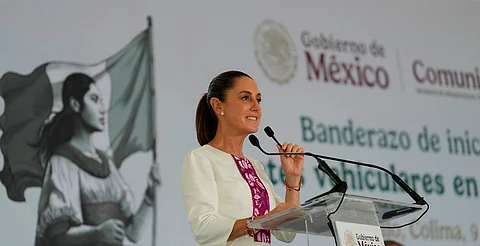 Sheinbaum promete convertir Manzanillo en el primer puerto de América Latina