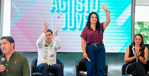 Gladyz Butanda presenta Plan de Movilidad a jóvenes de Apatzingán