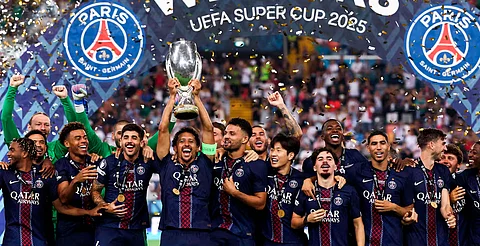 Tottenham dominó 80 minutos, pero no resistió la presión final