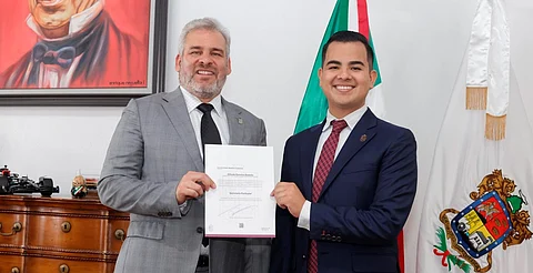 Designa Bedolla a Aldair Medina como secretario particular
