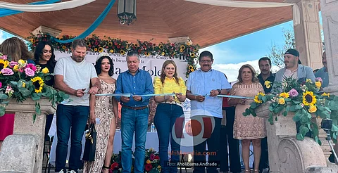 Inauguran la 18 edición de Feria del Mole de Santa María de Guido