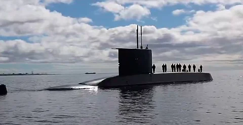 Submarino chileno Thomson arriba a México para reforzar la cooperación