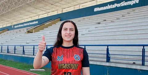 UMSNH reconoce a mujeres futbolistas nicolaitas en su día nacional