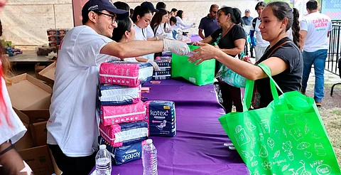 Gobierno de Michoacán distribuye millones de productos menstruales en primera fase de entrega