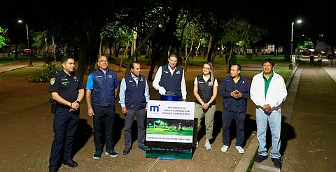 Brilla el bosque Cuauhtémoc con nueva iluminación; Alfonso realiza encendido