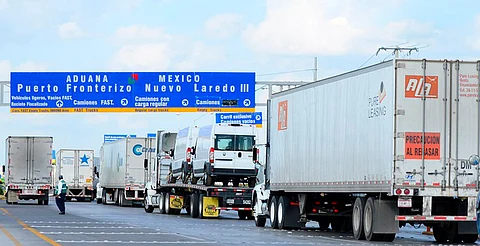 EU suspende visas de trabajo para conductores de camiones comerciales