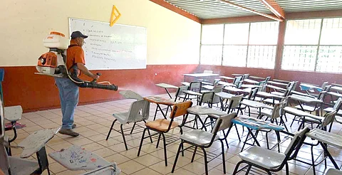 Queréndaro prepara a sus escuelas para un regreso a clases sin dengue