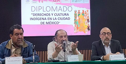 Humberto Urquiza expone avances de Michoacán en derechos indígenas en Congreso de la CDMX