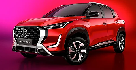 ¿Tienes un Nissan Magnite 2025? Profeco alerta sobre fallas en luces y frenos
