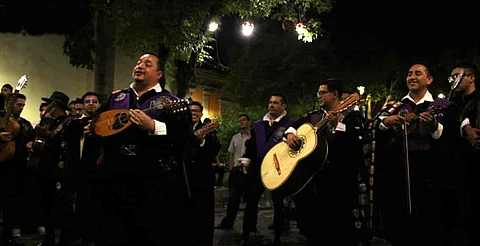 Habrá callejoneada este sábado lluvioso en el Callejón del Romance
