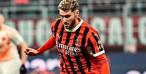 ¡No se va! Santiago Giménez despeja rumores y se declara listo para la temporada con el AC Milan