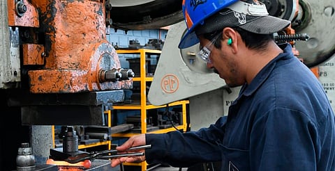 Aumento salarial, clave para reducir niveles de pobreza: Sedeco