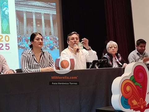 Hoteles y agencias de viaje tienen competencia desleal con guías de turistas: AguiturMex