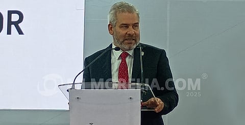 Autoridades investigan vehículo relacionado con narcomantas en Morelia, informa gobernador