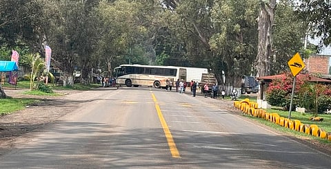 Autoridades piden extremar precauciones y atender indicaciones viales