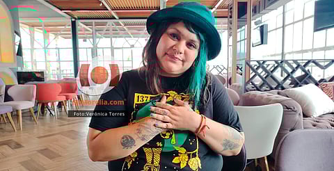 Ms. Yellow, la artista que pinta y protesta contra las redadas y la discriminación en EU