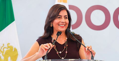 El lunes regresan a las aulas más de 953 mil estudiantes de básica: Gabriela Molina
