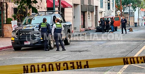 Sujeto quema una Jeep propiedad de Cuixi Panificadora, en Morelia
