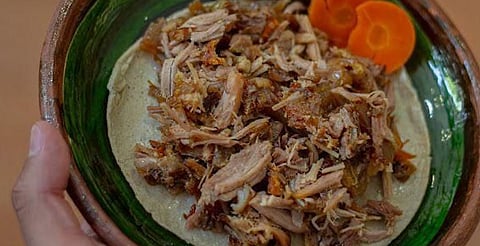 Así podrán obtener productores de carnitas el distintivo de marca certificada