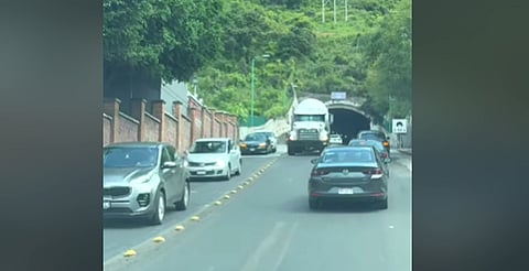 Chocan cerca de entrada a Ramal Camelinas, Morelia