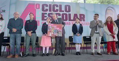 Ciclo escolar en secundaria 2 inicia con arranque de obra: Luis Navarro