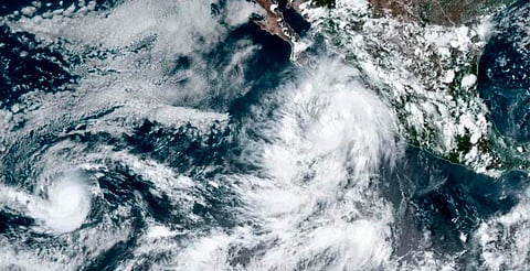 Prevén que Lorena impacte como huracán en BCS el viernes; alcanzaría a Sonora el sábado