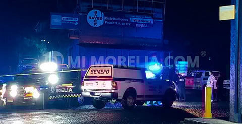Hombre muere atropellado en la carretera Morelia-Pátzcuaro; no saben quién es