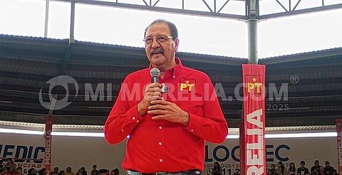 En asamblea del PT, simpatizantes y militantes cobijan a Reginaldo Sandoval como ficha a la gubernatura de Michoacán