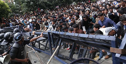Nepal: disturbios por veto a Facebook y otras redes dejan saldo mortal