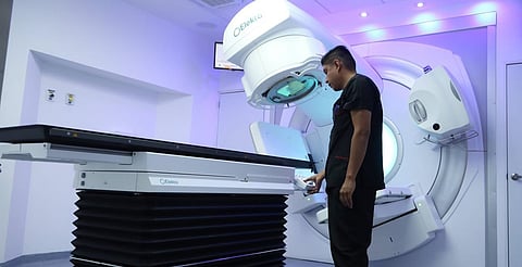 Nuevo acelerador lineal, fortalece lucha contra el cáncer en Michoacán: SSM