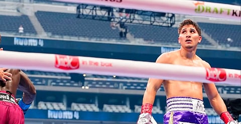 Marco Verde gana por nocaut técnico en Las Vegas