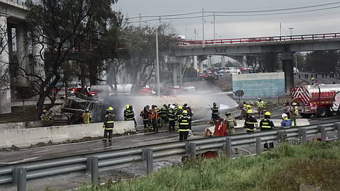 Dan de alta a 30 tras explosión de pipa en Iztapalapa; mientras cifra de muertos sube a 14