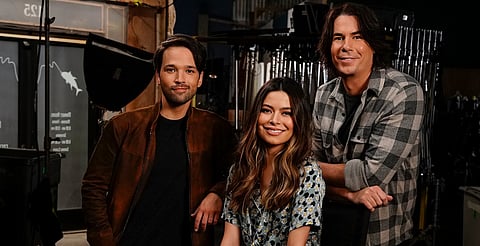 Carly por fin verá a su mamá: el final de iCarly será en el cine