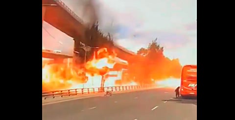 Van 21 muertos por explosión de pipa en Iztapalapa